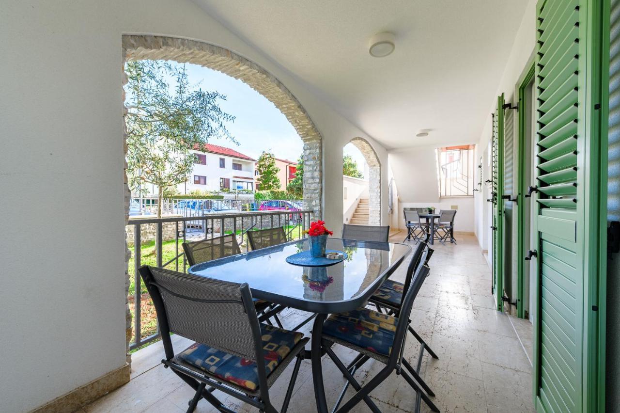Apartman Inteuro Poreč Eksteriør bilde